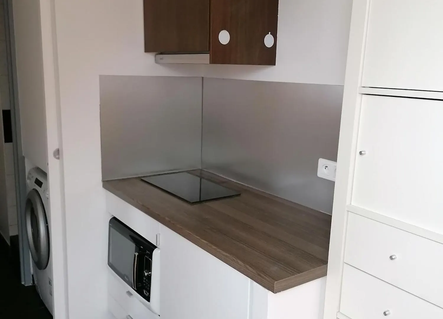 Appartement 31M Carres 75016 Parigi